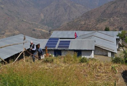 Sistem kuasa solar untuk kampung